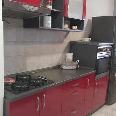 Ela Apartment *
